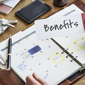 收购资产暨关联交易的公告