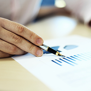 仁会生物关联交易公告