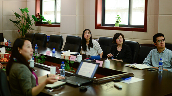 上海市浦东新区金融服务局领导莅临仁会生物参观指导