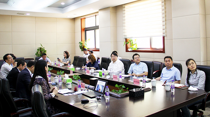 上海市浦东新区副区长管小军调研仁会生物