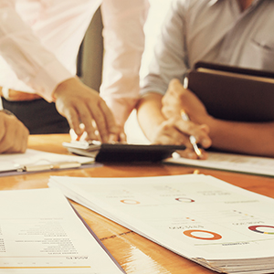 第三届董事会第十二次会议决议